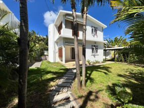 Villa Catherine - 3 Bedrooms - 2 Bathrooms - garden